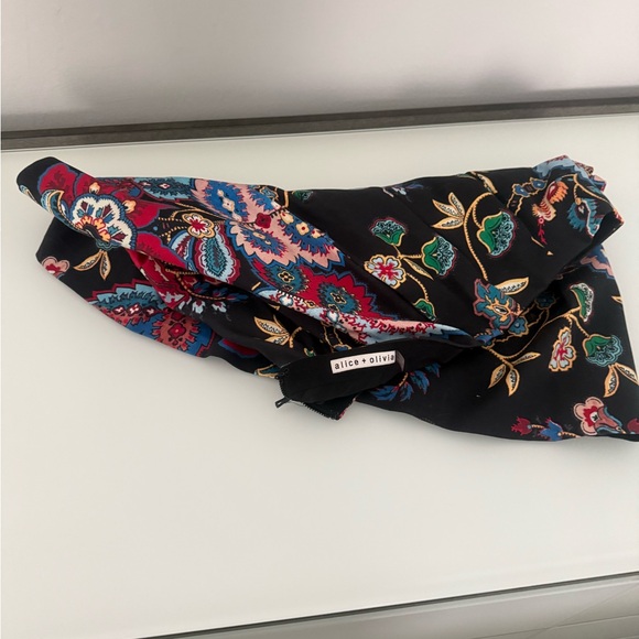 Alice+Olivia Connor Skirt Excellent Condition - Picture 5 of 5